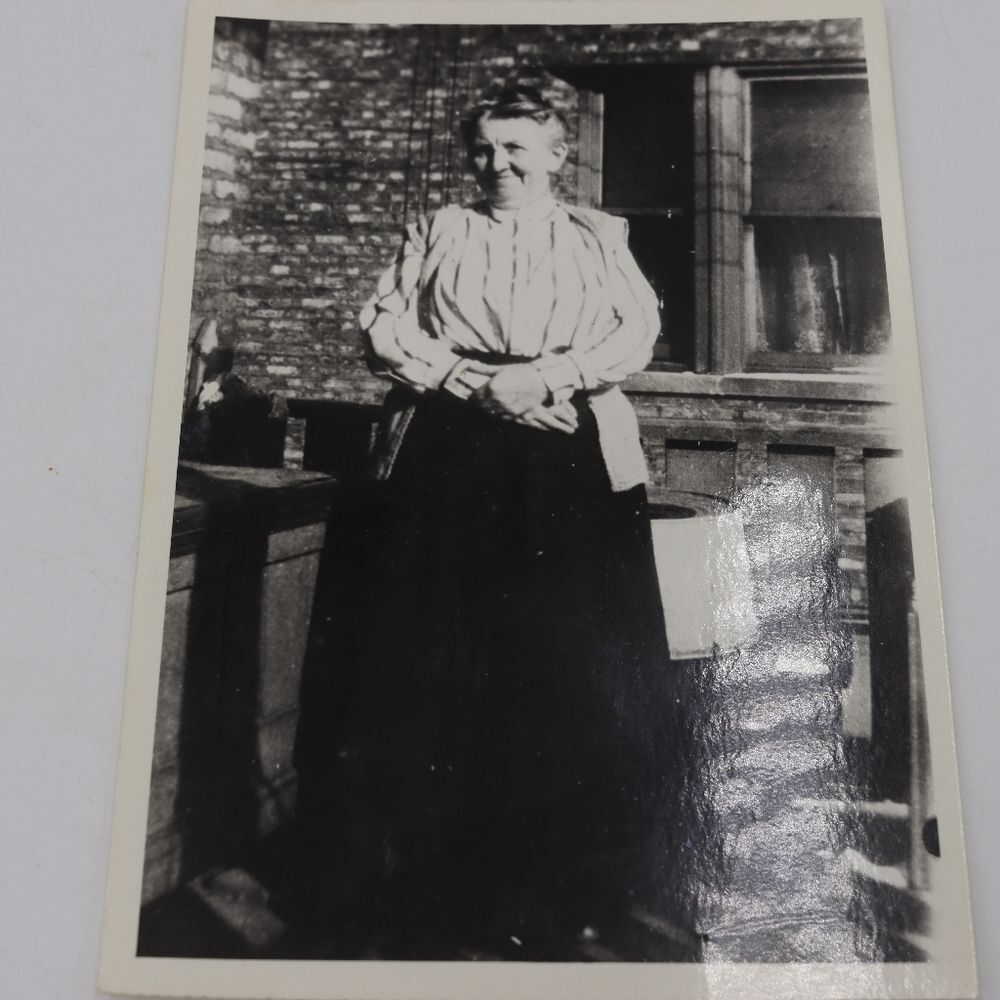 Vintage Photograph Chicago Kedzie & Polk 1905 Old Lady in Dress